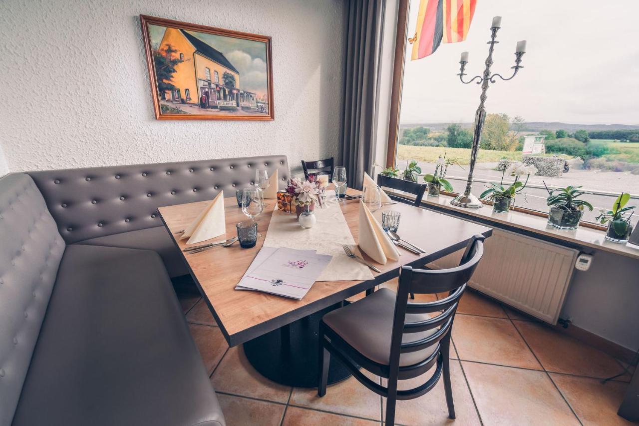 Hotel Kalenborner Hoehe Екстериор снимка