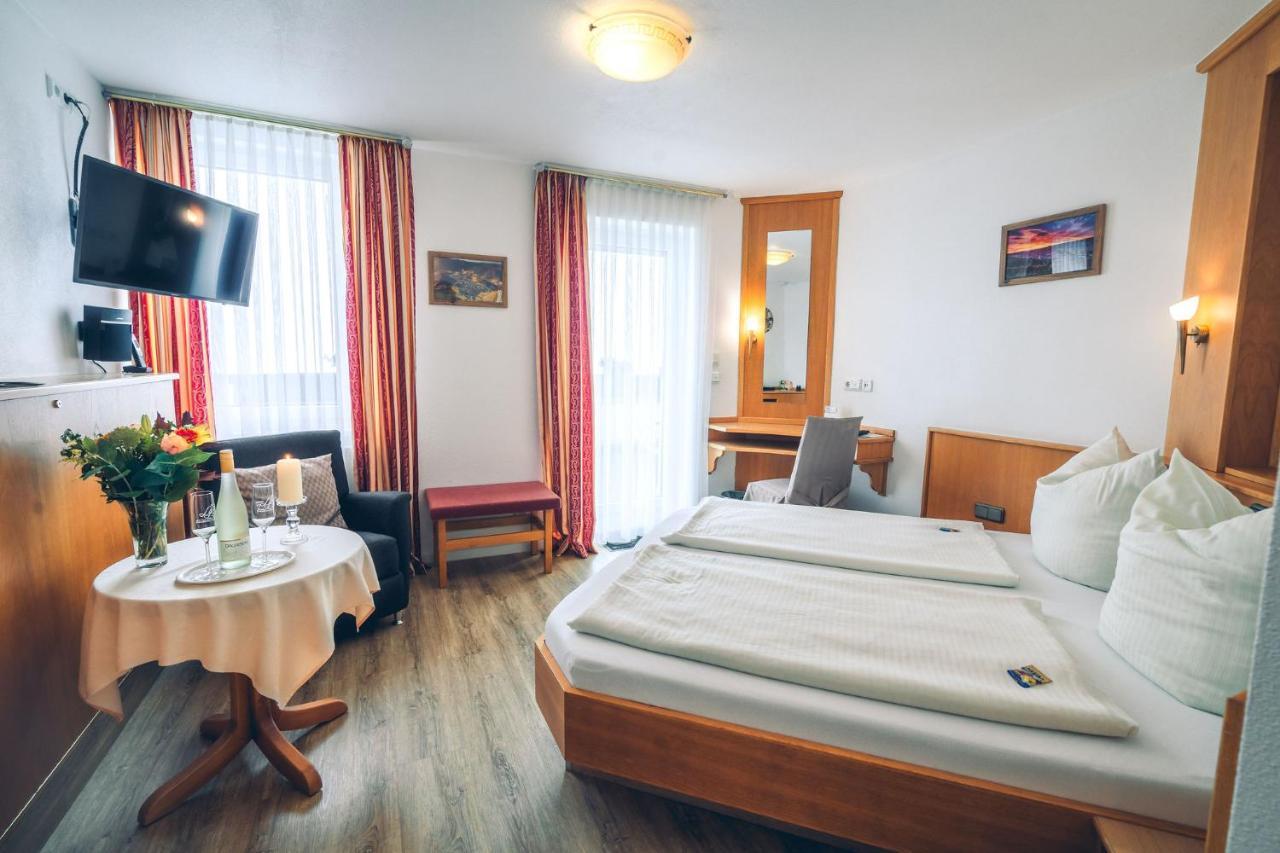 Hotel Kalenborner Hoehe Екстериор снимка