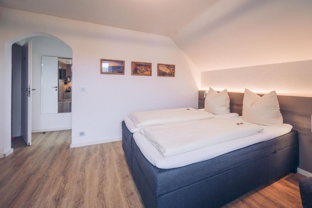 Hotel Kalenborner Hoehe Екстериор снимка