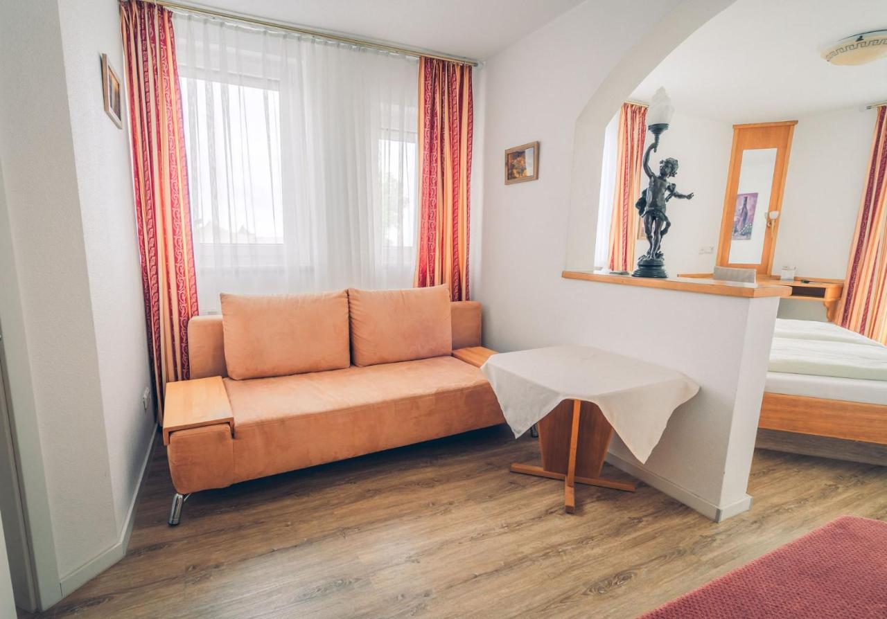 Hotel Kalenborner Hoehe Екстериор снимка