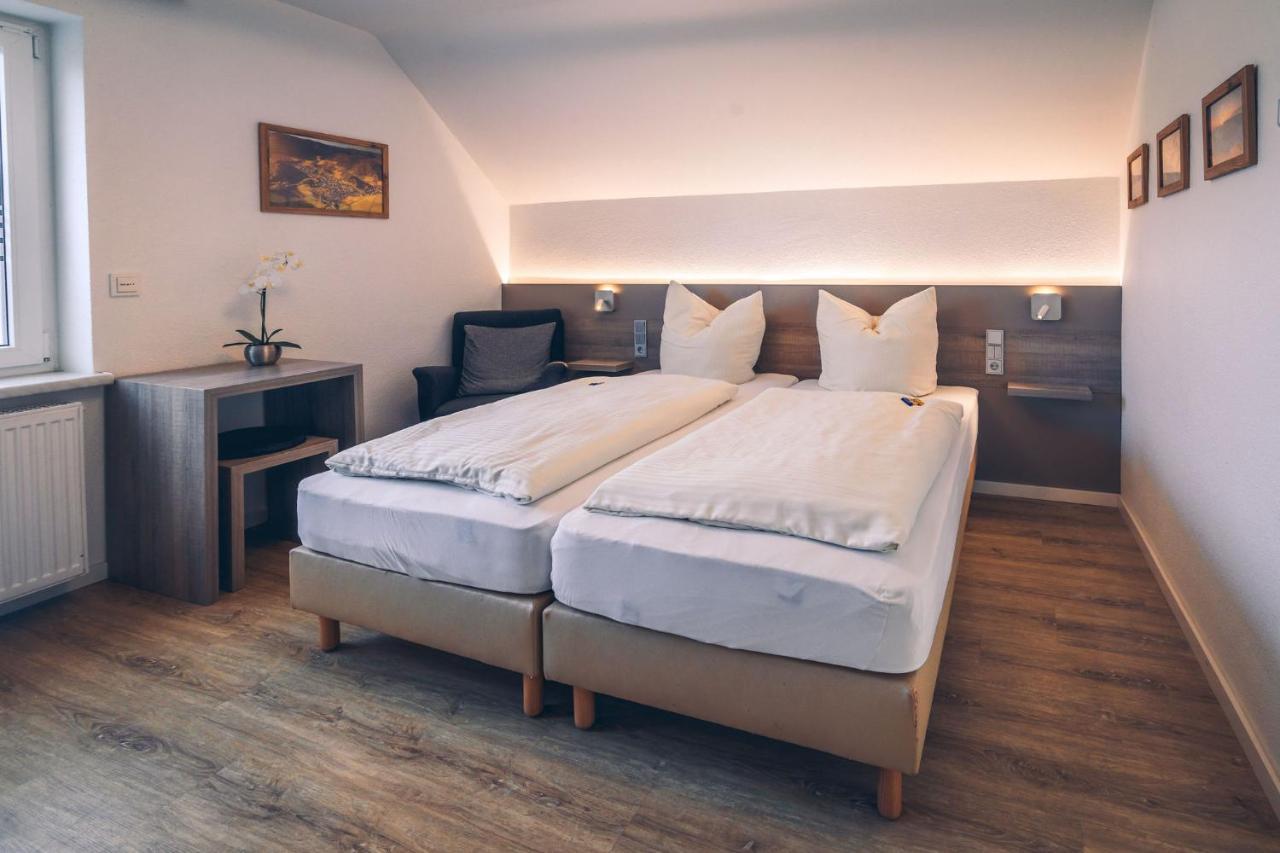 Hotel Kalenborner Hoehe Екстериор снимка